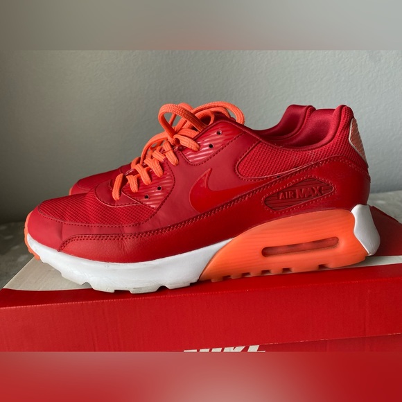 Women’s Air Max 90 Ultra Essential. - Picture 6 of 16